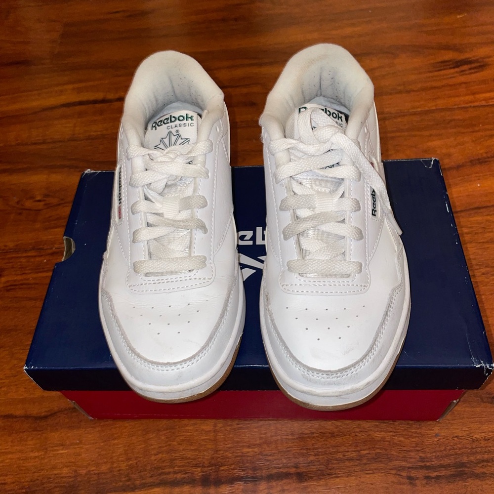 Reebok Women’s Club Memt/ Size 6 1/2 W